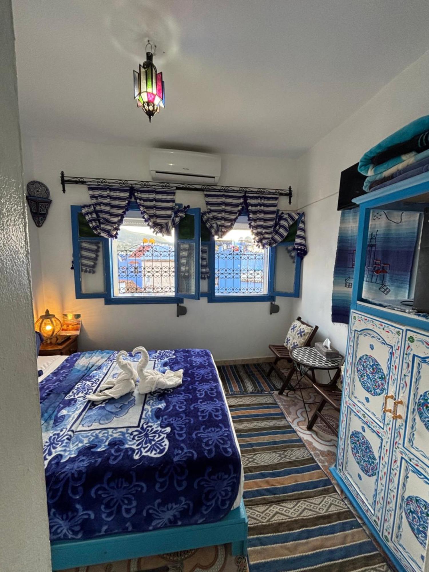 Hotel Sakura Chefchaouen Bagian luar foto